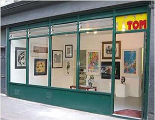 Tom Tom Gallery