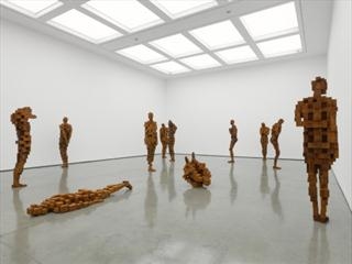 Antony Gormley - Still Standing