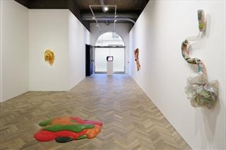 Lynda Benglis